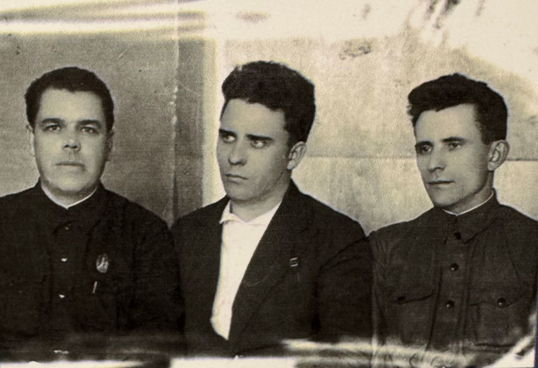 Козлов П.Д.(директор училища), Трусенев П.М. (Зам.директора по производству), Домчарев Д.А(завуч)